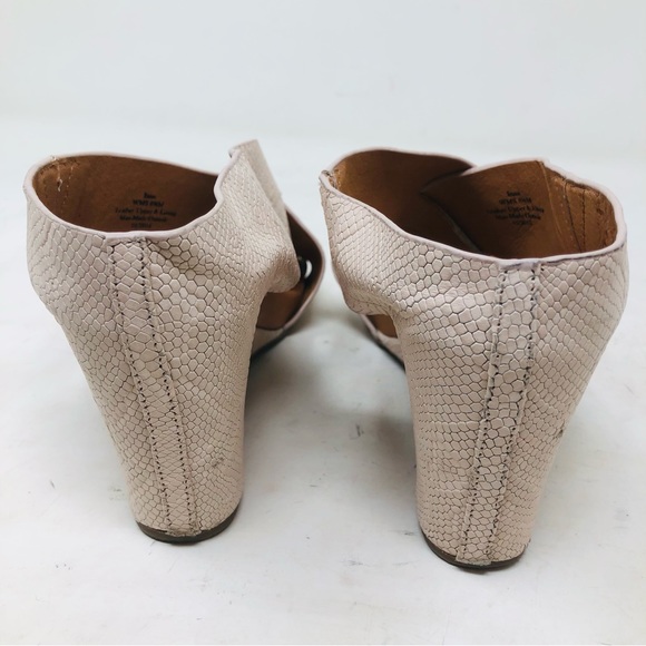 Gentle Souls Inna Snake Print Leather Wedge Sandals. - Picture 5 of 10